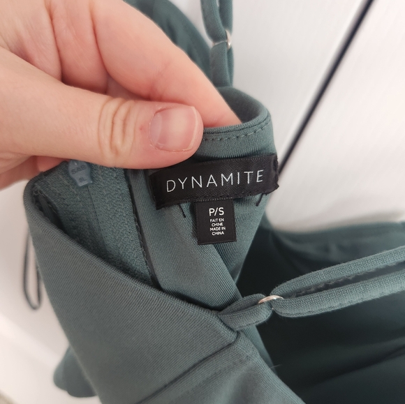 Cropped Tank Top - Picture 3 of 3